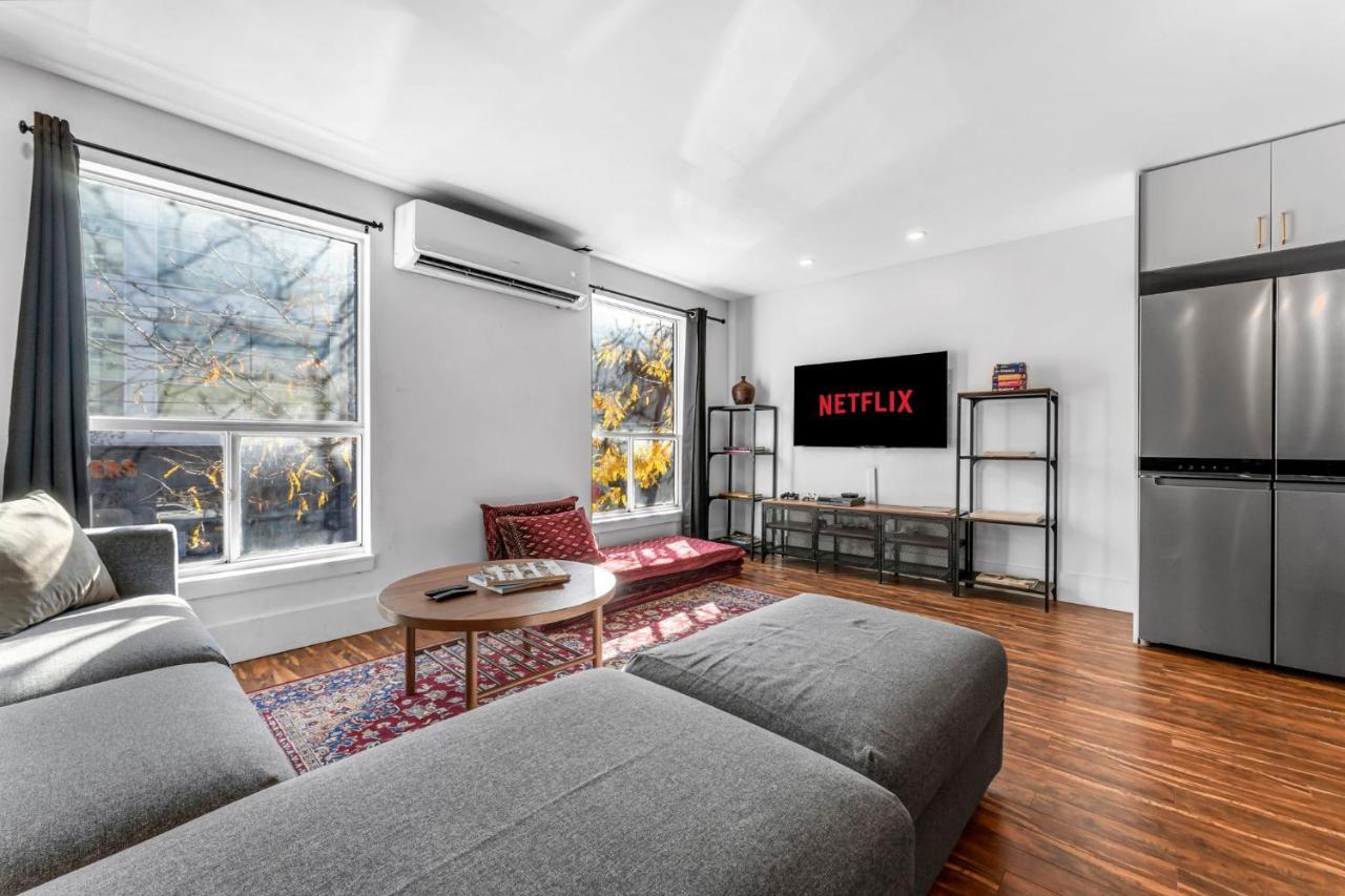 Amazing Fully Renovated Apartment On Queen St. 多伦多 外观 照片