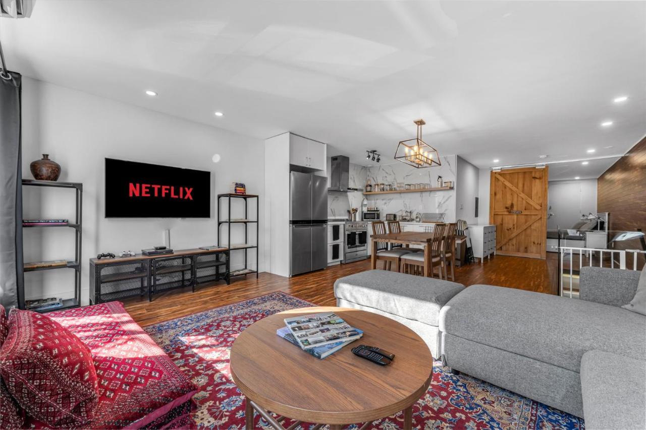 Amazing Fully Renovated Apartment On Queen St. 多伦多 外观 照片