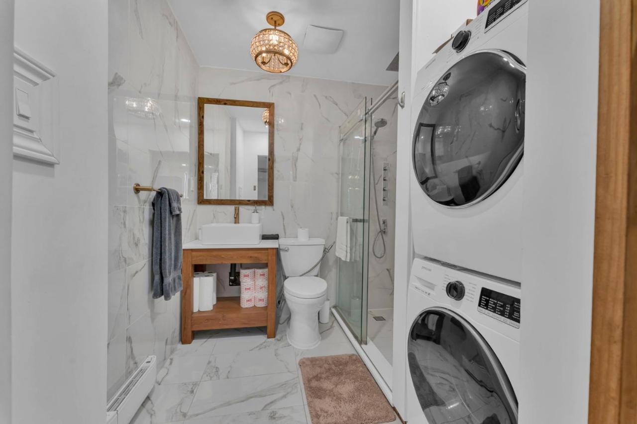 Amazing Fully Renovated Apartment On Queen St. 多伦多 外观 照片